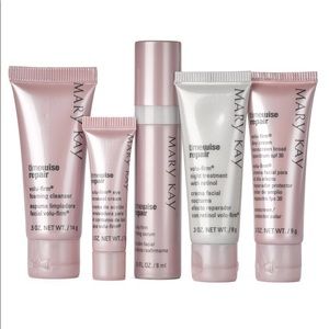 Mary Kay Time wise Repair On The Go Set